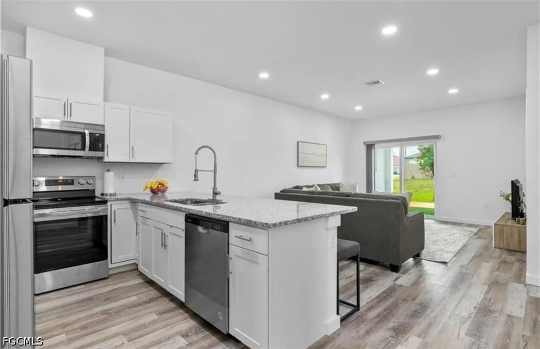 3 Bed Duplex for Sale in Lehigh Acres, photo 2