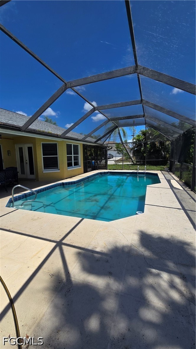 3 Bed Pool Home for Sale in Cape Coral, photo 2