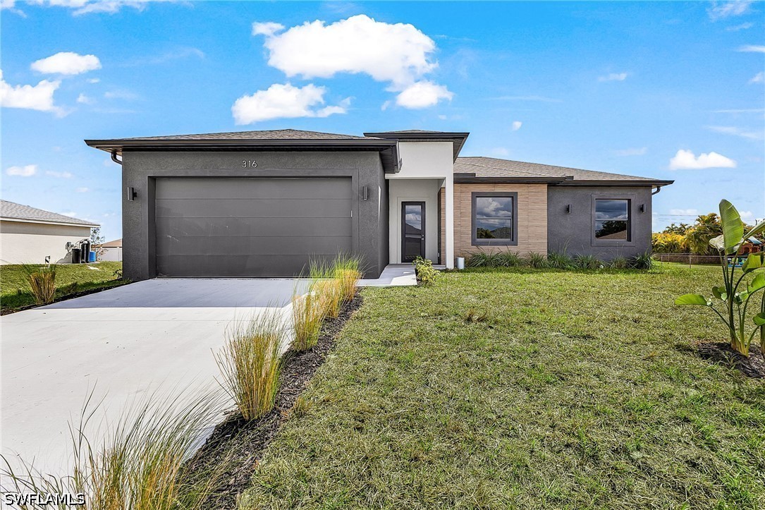4 Bed SingleFamilyResidence for Sale in Cape Coral, photo 2