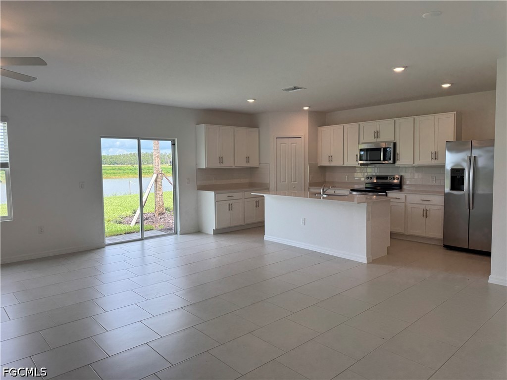 5 Bed Waterfront Home for Sale in Babcock, photo 2