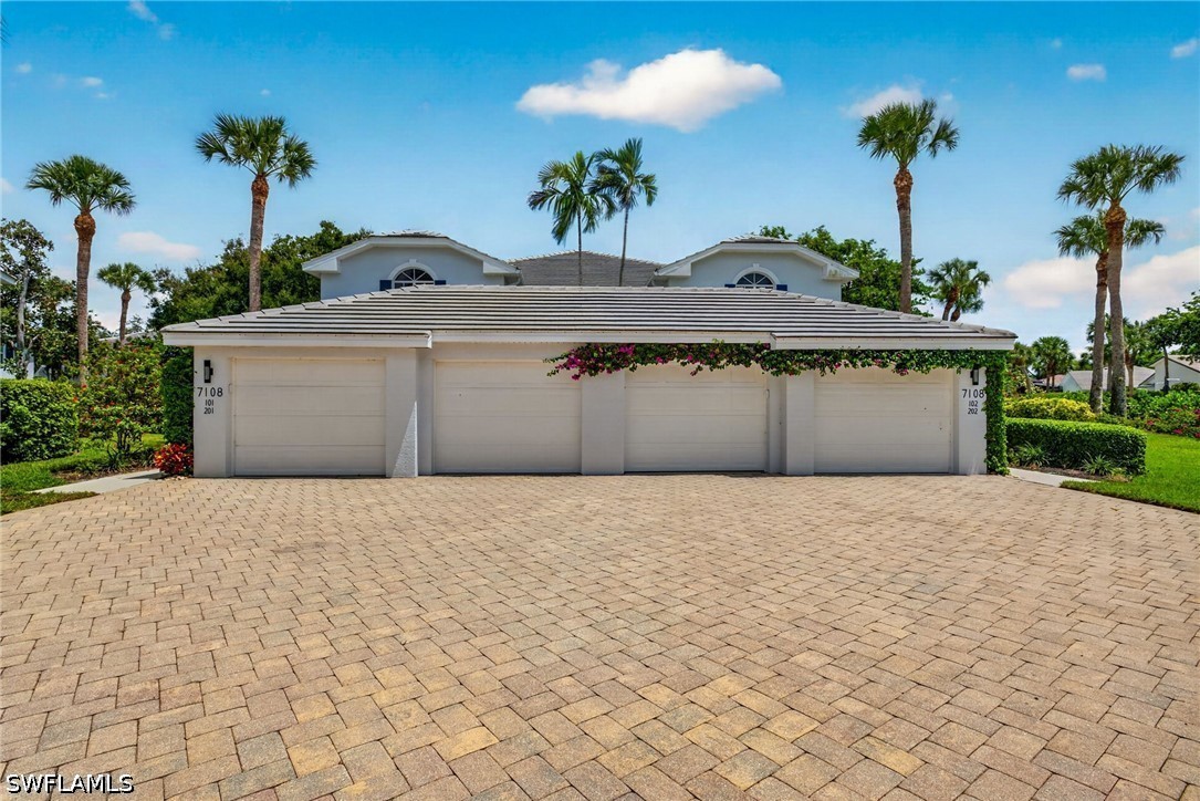 2 Bed Condominium for Sale in Barrington Club, photo 2