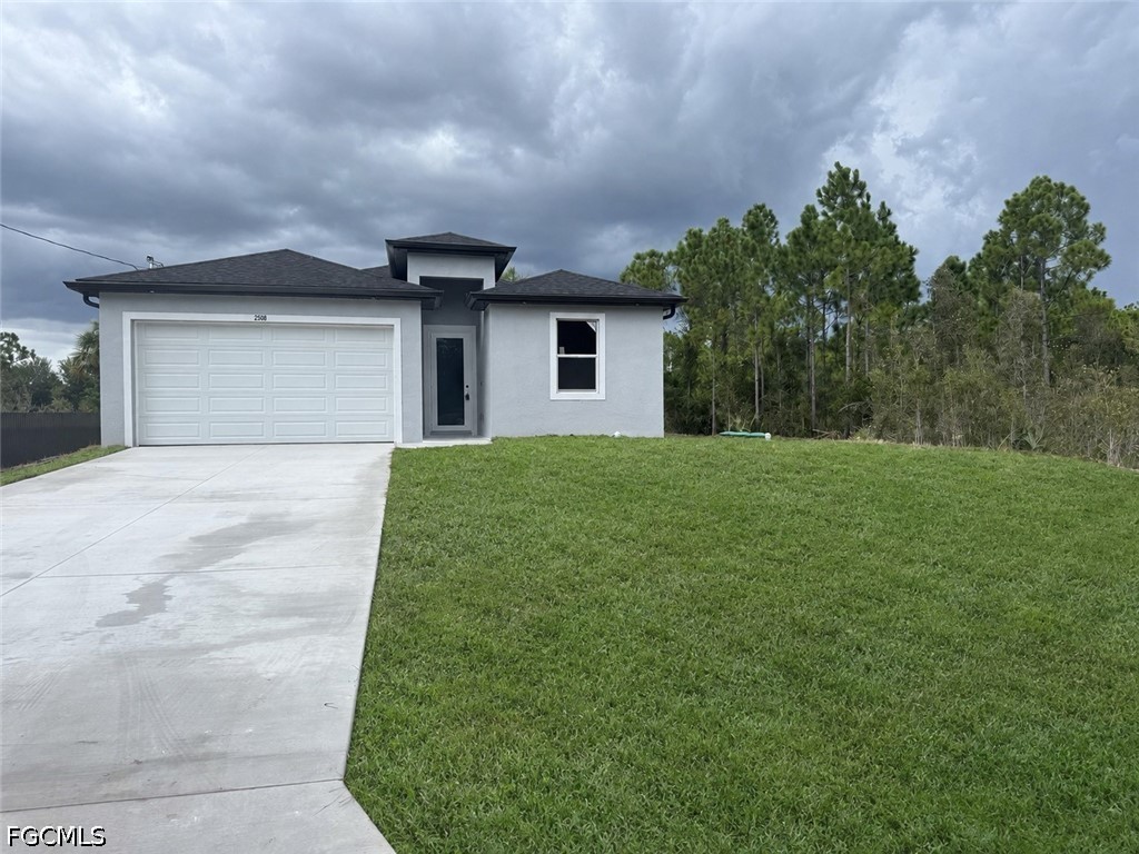 3 Bed SingleFamilyResidence for Sale in Lehigh Acres, photo 2