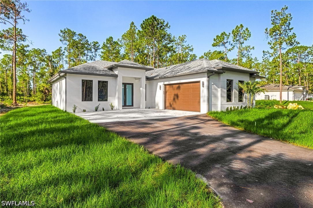 3 Bed SingleFamilyResidence for Sale in Naples, photo 2