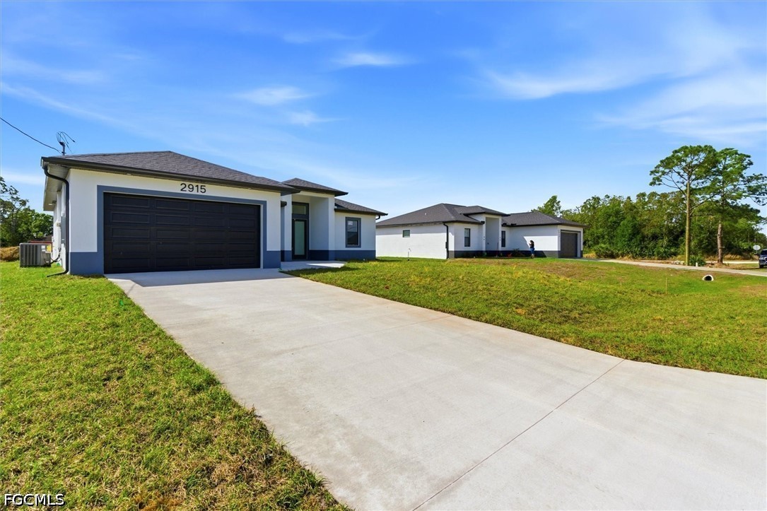 3 Bed SingleFamilyResidence for Sale in Lehigh Acres, photo 2