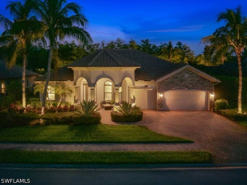 4 Bed Pool Home for Sale in Bella Firenze, photo 2