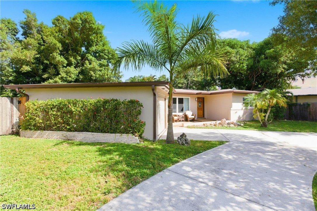 3 Bed SingleFamilyResidence for Sale in Seminole Estates, photo 2