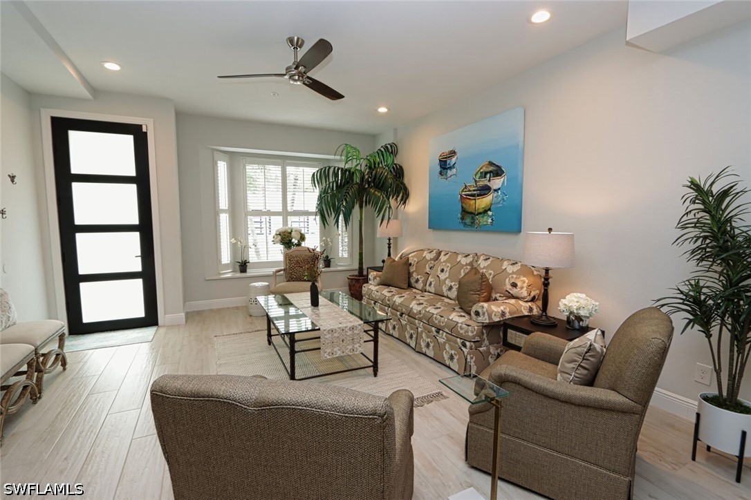 3 Bed Pool Home for Sale in Spellbinder Villas, photo 2