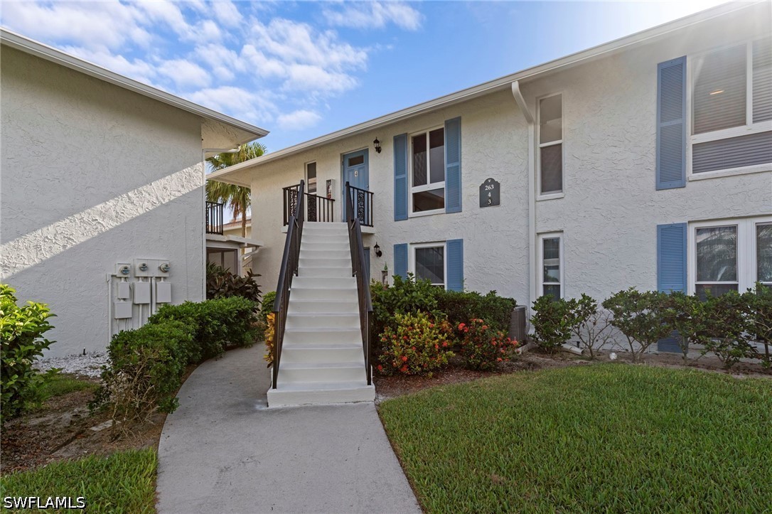 2 Bed Condominium for Sale in Naples, photo 2