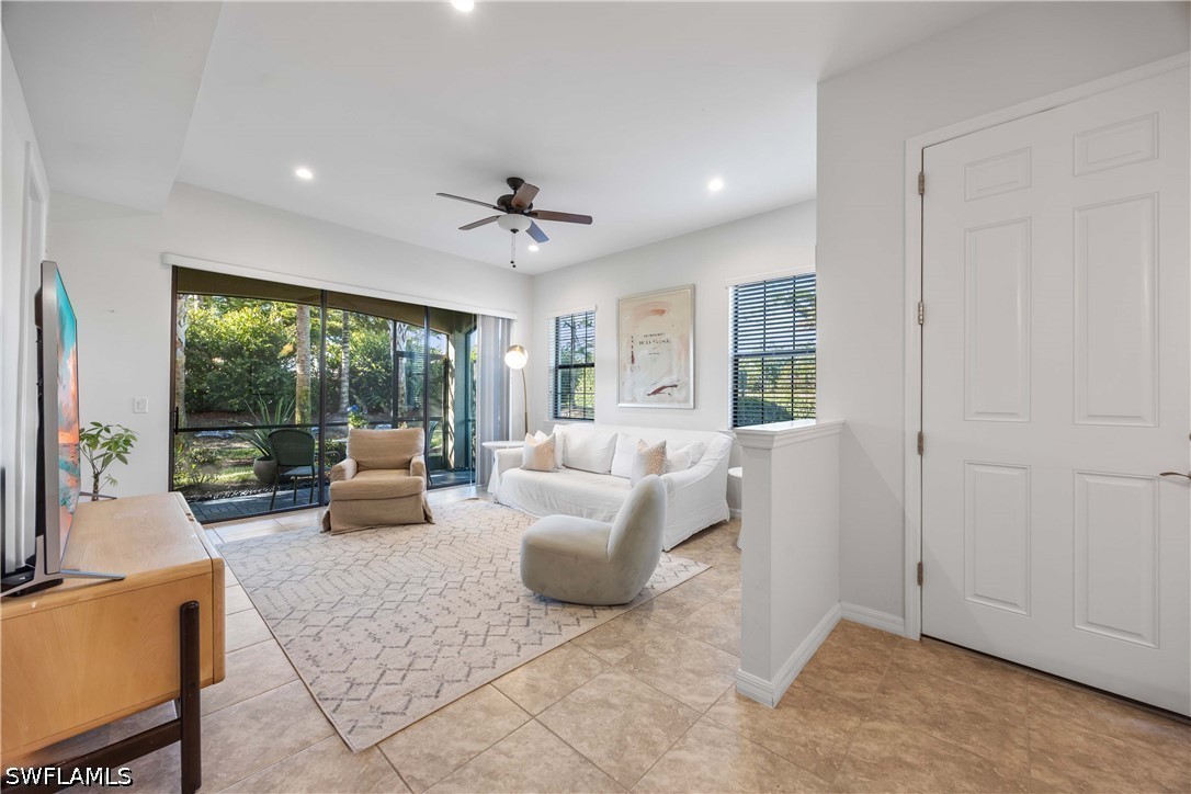 2 Bed Condominium for Sale in Paloma, photo 2