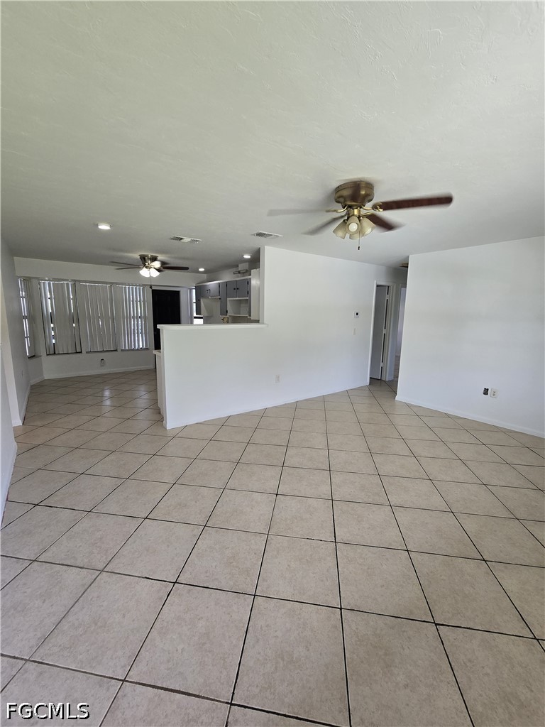 3 Bed Pool Home for Sale in Lehigh Acres, photo 2