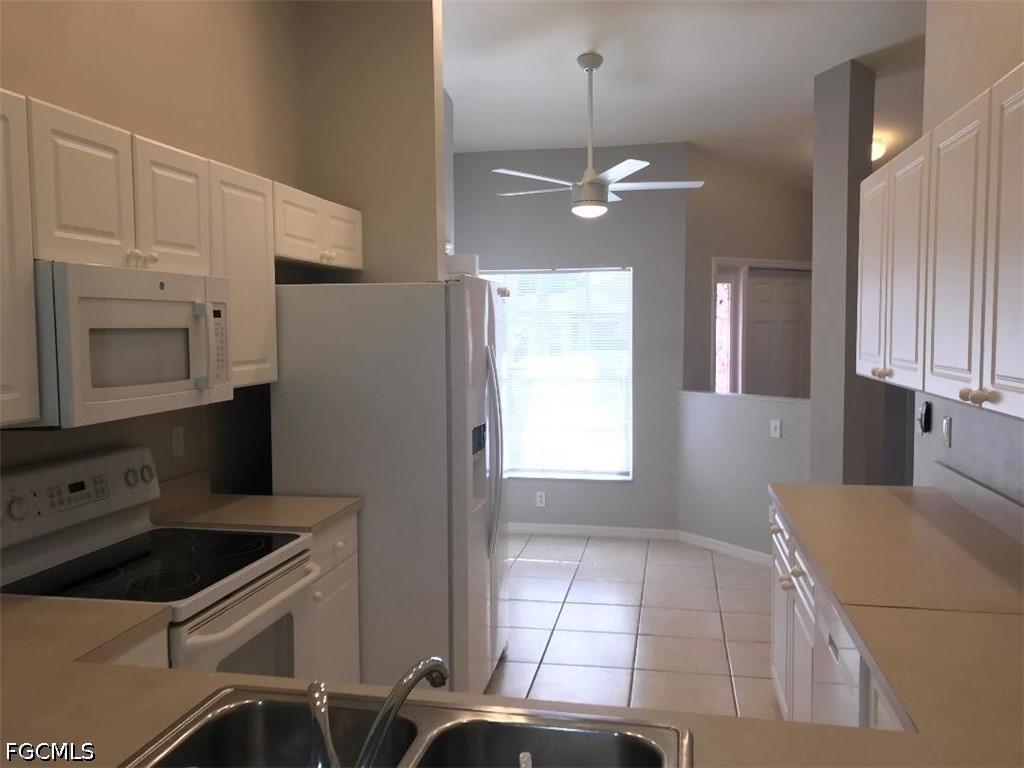 2 Bed Duplex for Sale in Cape Coral, photo 2