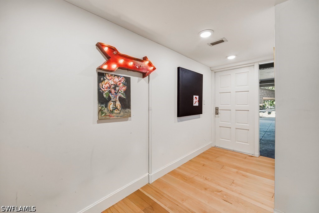 2 Bed Condominium for Sale in Naples, photo 2