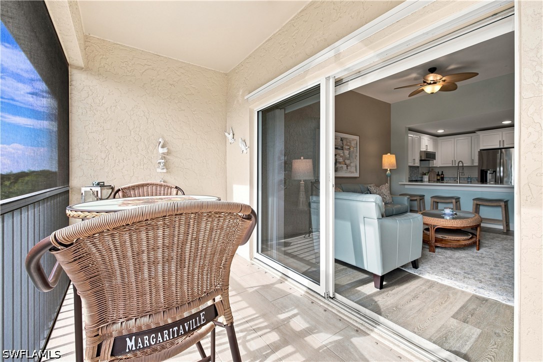 3 Bed Waterfront Home for Sale in Naples, photo 2