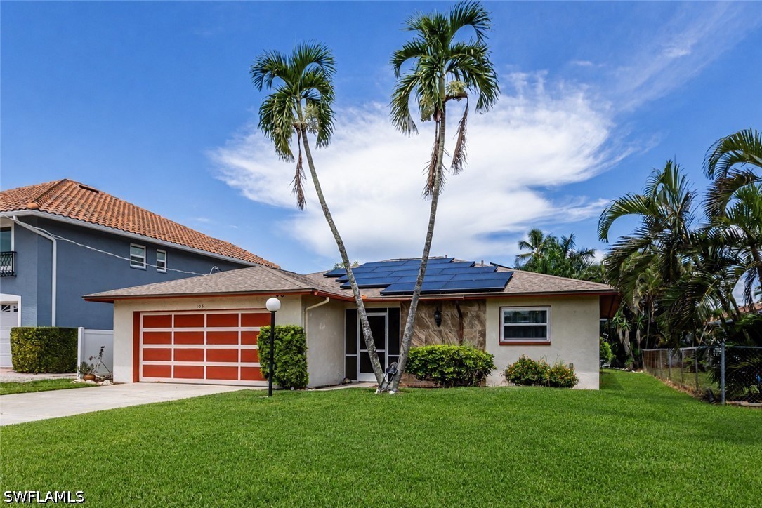 2 Bed Waterfront Home for Sale in Naples, photo 2