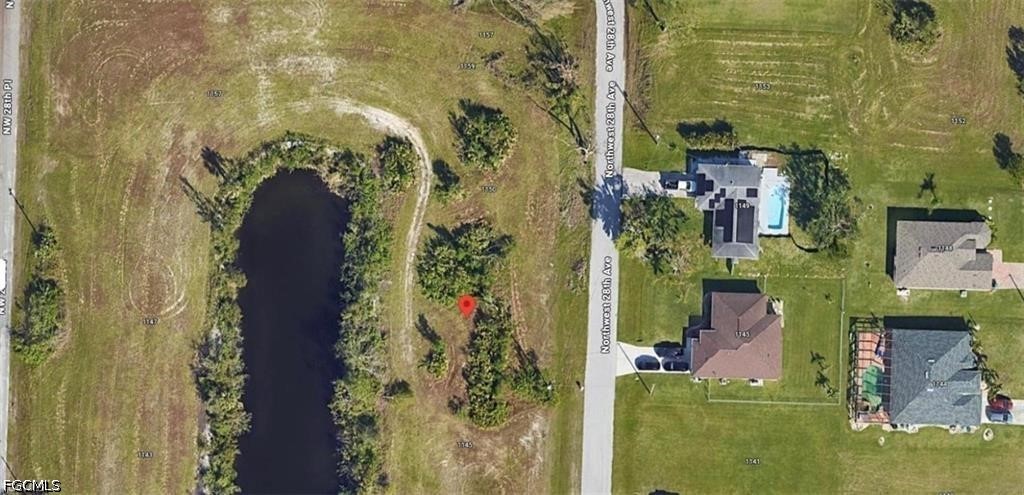 Waterfront Home for Sale in Cape Coral, photo 2
