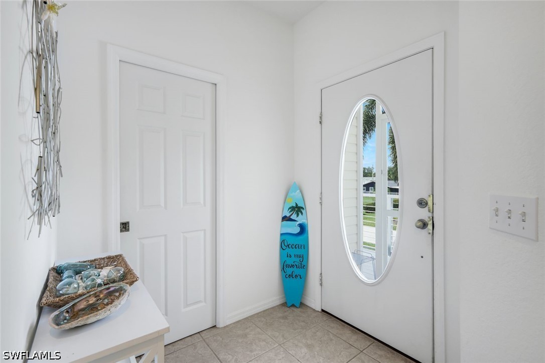 3 Bed SingleFamilyResidence for Sale in Imperial Shores, photo 2