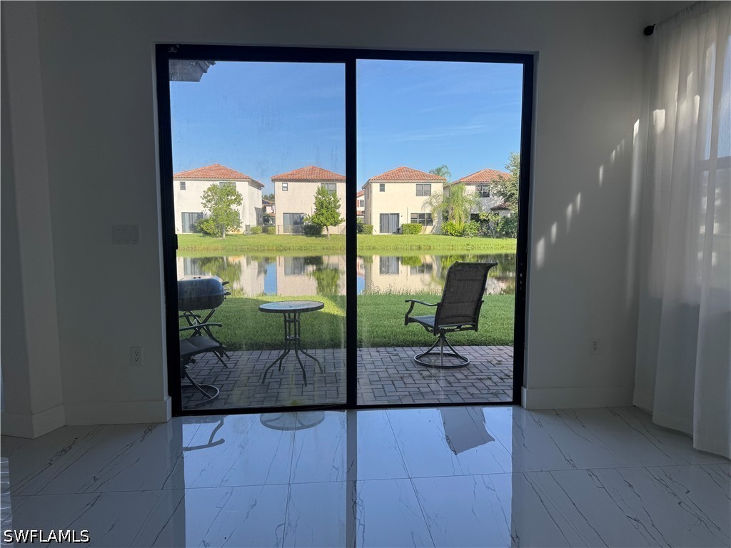 3 Bed SingleFamilyResidence for Sale in Coquina, photo 2
