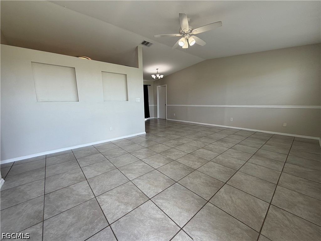 3 Bed Pool Home for Sale in Cape Coral, photo 2