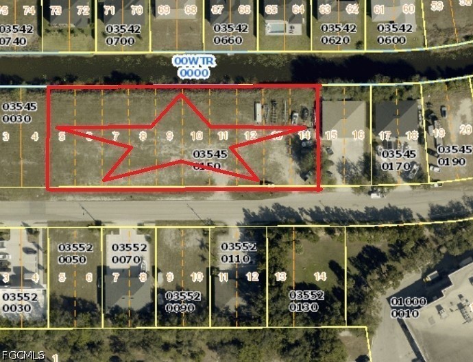 Waterfront Home for Sale in Cape Coral, photo 2