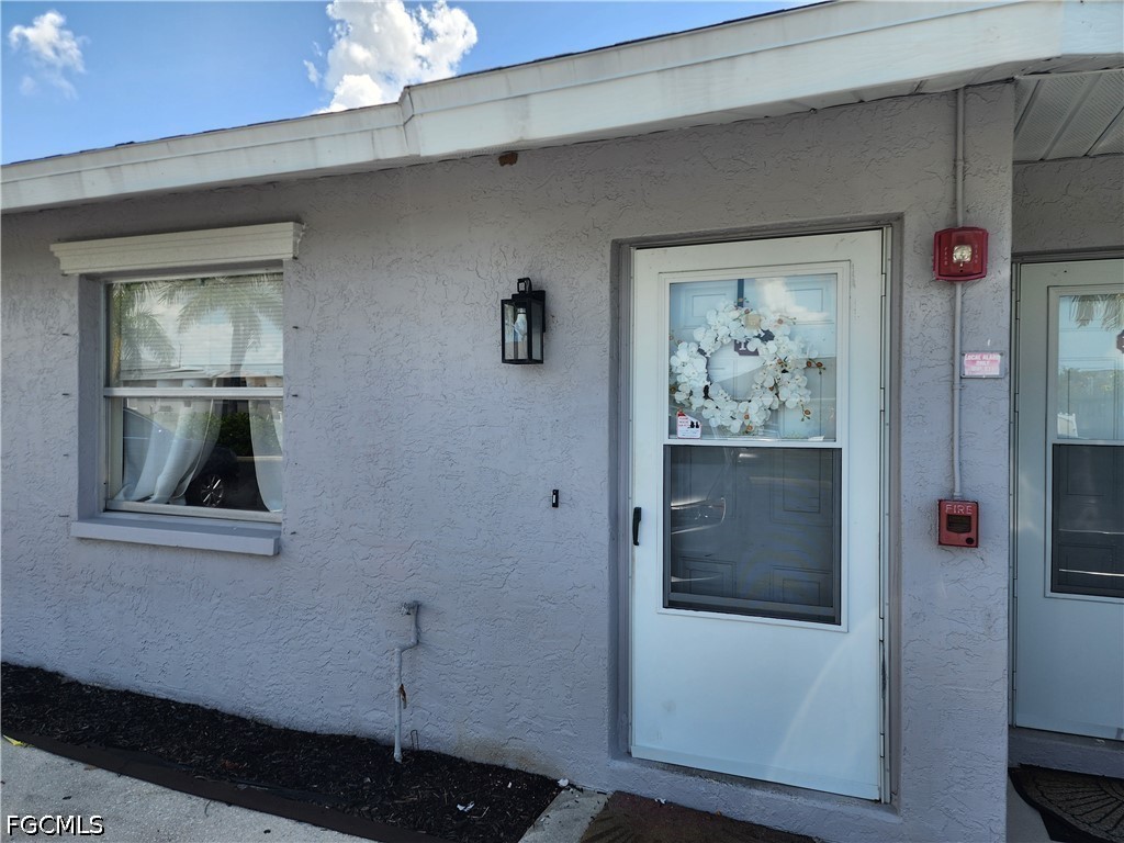 2 Bed Condominium for Sale in Cape Coral, photo 2