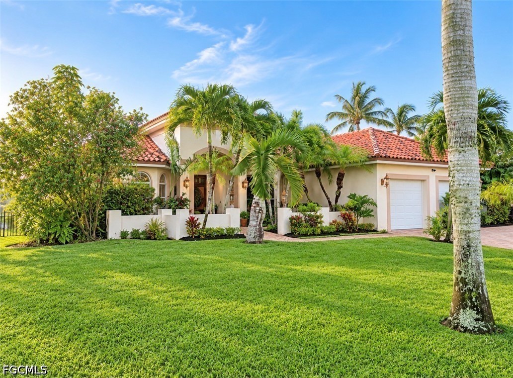 4 Bed Pool Home for Sale in Not Applicable, photo 2