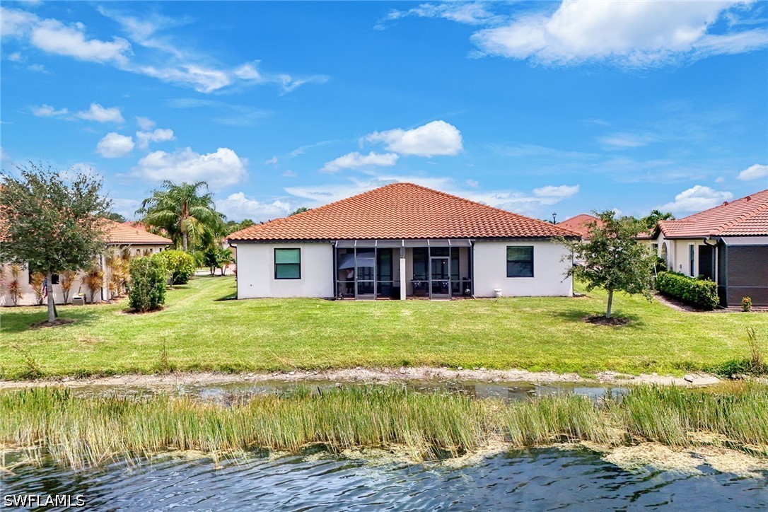 3 Bed Waterfront Home for Sale in Artesia, photo 2