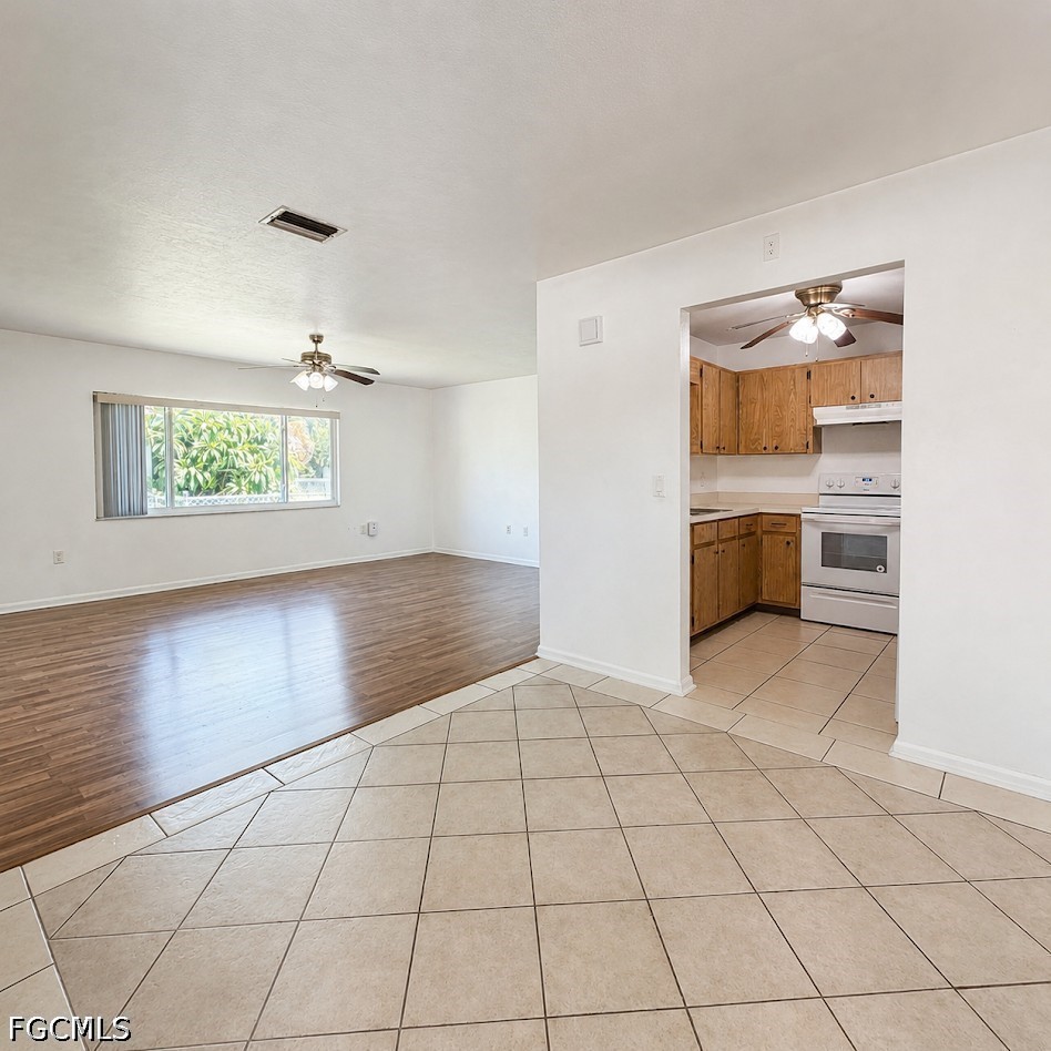 1 Bed Condominium for Sale in Cape Coral, photo 2