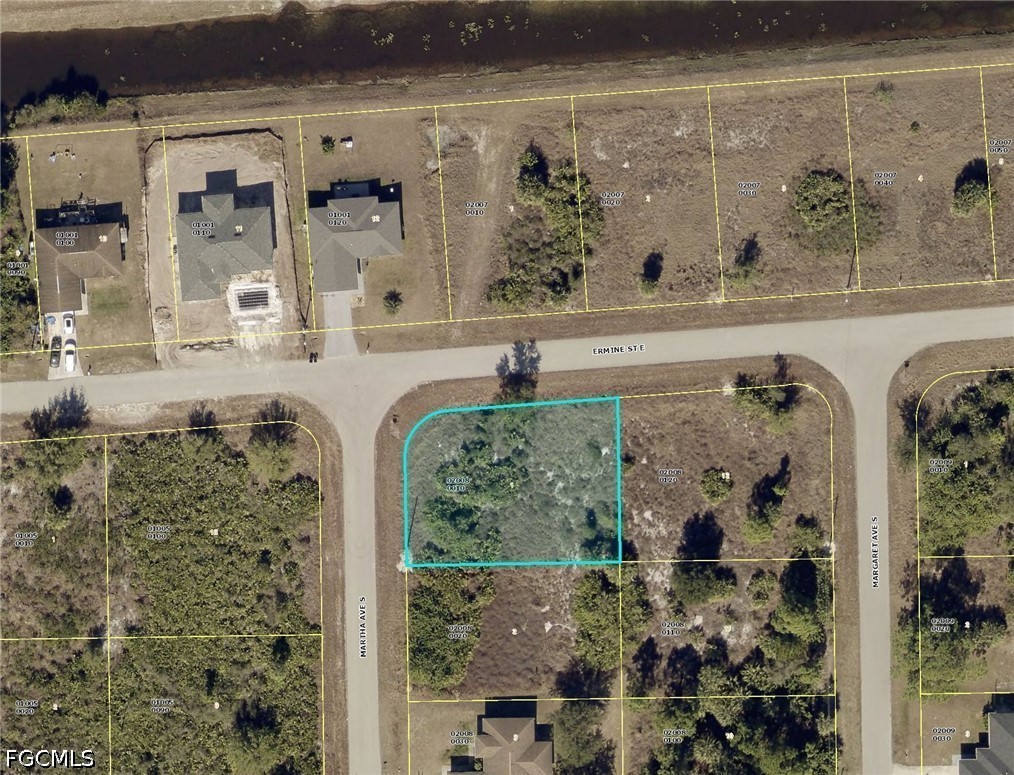 Residential for Sale in Lehigh Acres, photo 2