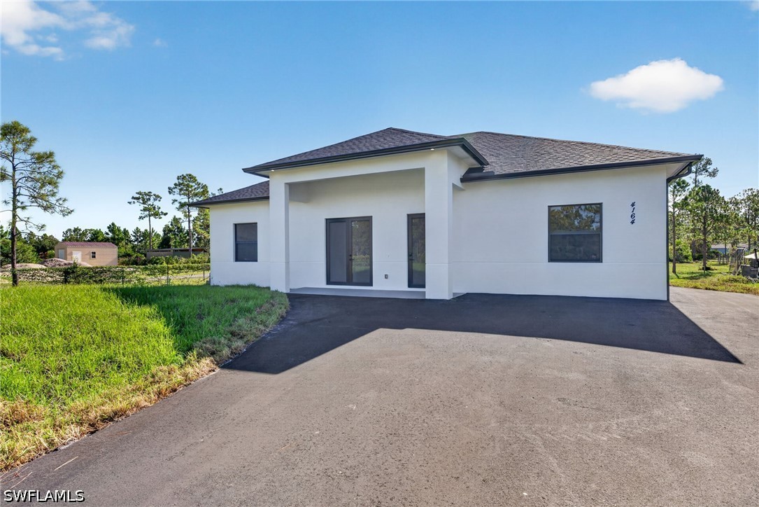 3 Bed SingleFamilyResidence for Sale in Naples, photo 2