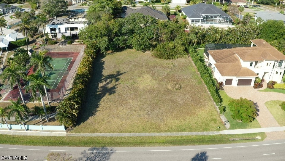 Residential for Sale in Marco Beach, photo 2