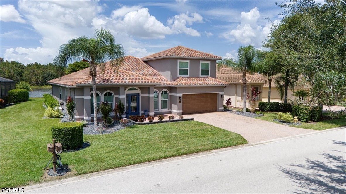 4 Bed Waterfront Home for Sale in Bella Terra, photo 2