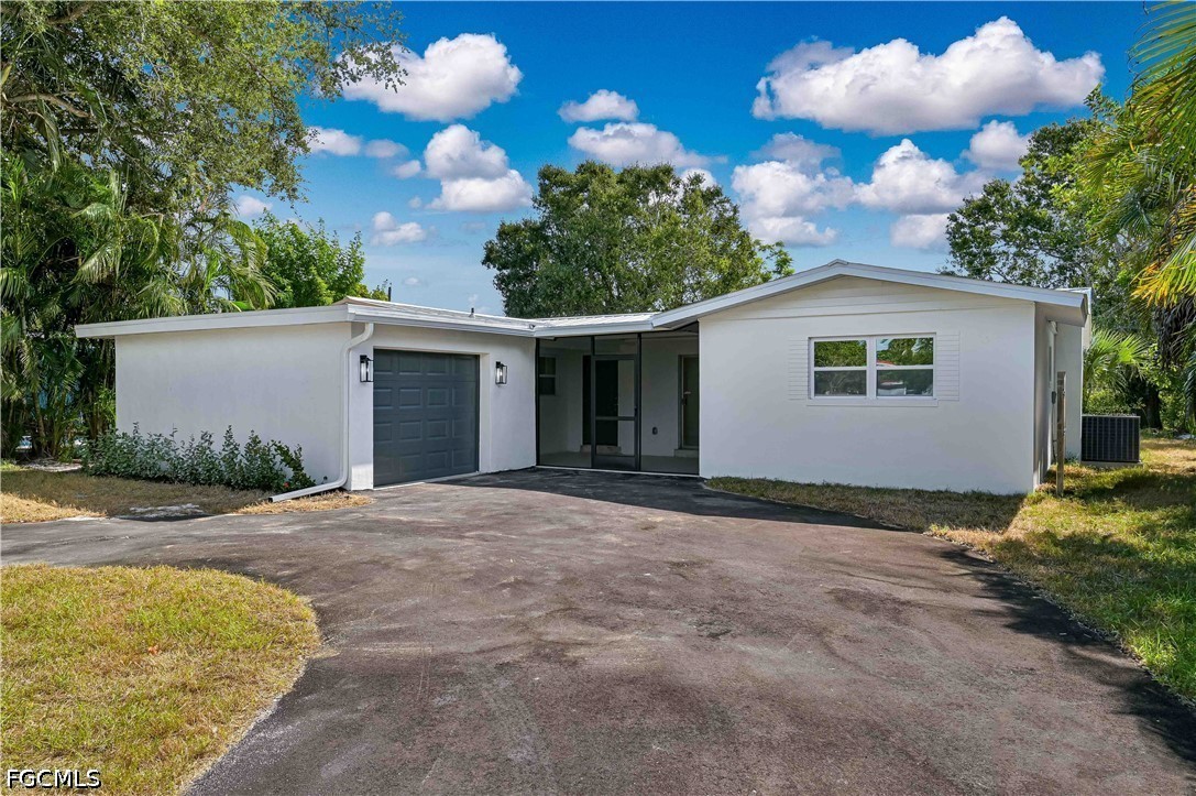 4 Bed SingleFamilyResidence for Sale in Rainbow Groves, photo 2