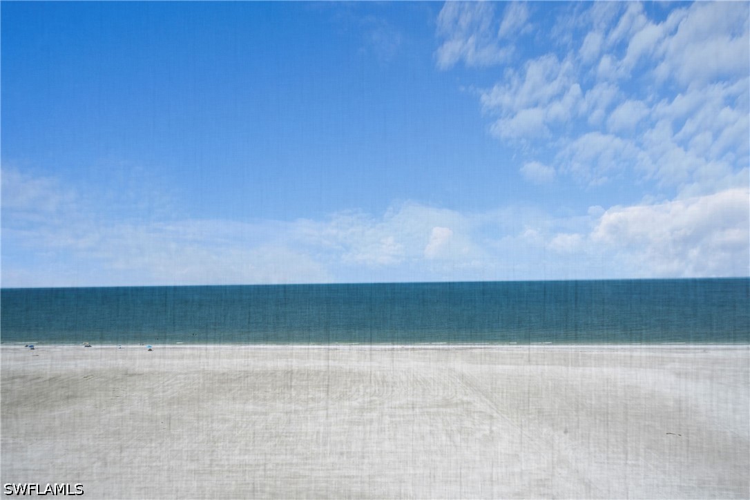 2 Bed Waterfront Home for Sale in Sunset, photo 2