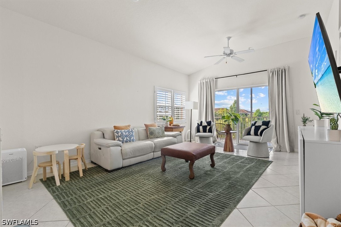 3 Bed Pool Home for Sale in Botanical Place, photo 2