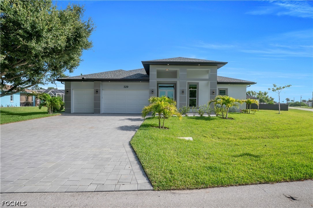 4 Bed Pool Home for Sale in Cape Coral, photo 2