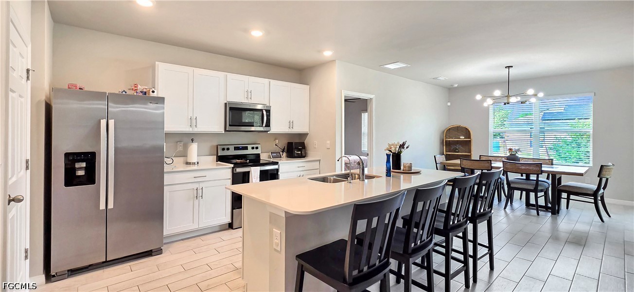 3 Bed SingleFamilyResidence for Sale in Cape Coral, photo 2