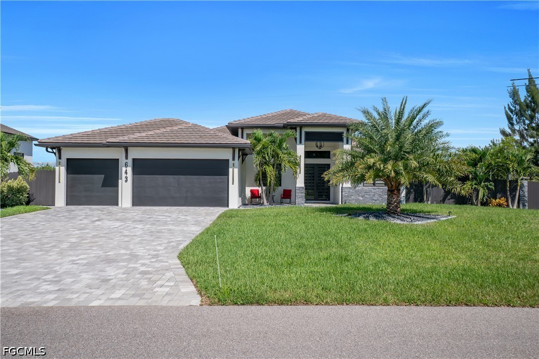 4 Bed Pool Home for Sale in Cape Coral, photo 2