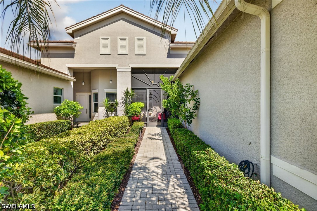 2 Bed Waterfront Home for Sale in Valencia Bonita, photo 2