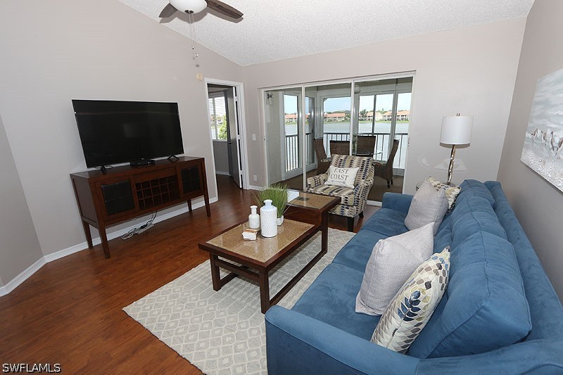 3 Bed Waterfront Home for Sale in Naples, photo 2