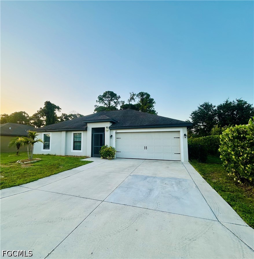 3 Bed SingleFamilyResidence for Sale in Shadow Lakes, photo 2