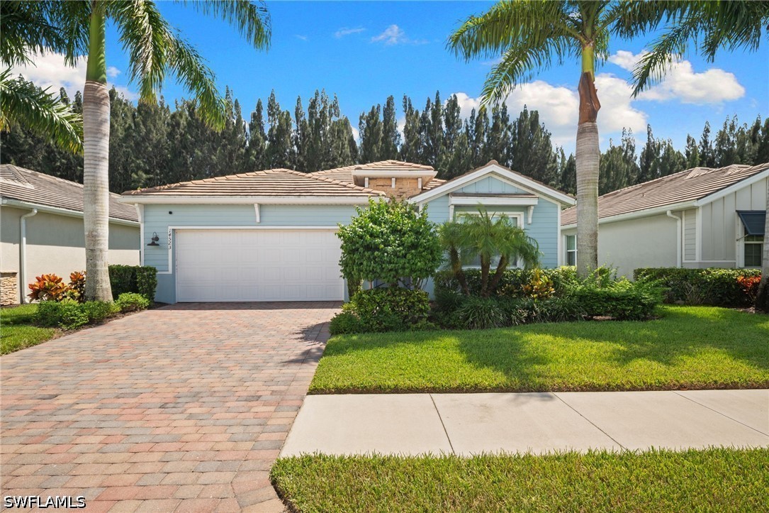 4 Bed Pool Home for Sale in Egret Landing, photo 2
