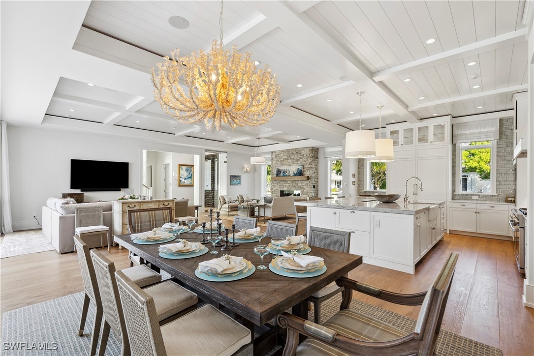 5 Bed Pool Home for Sale in Olde Naples, photo 11