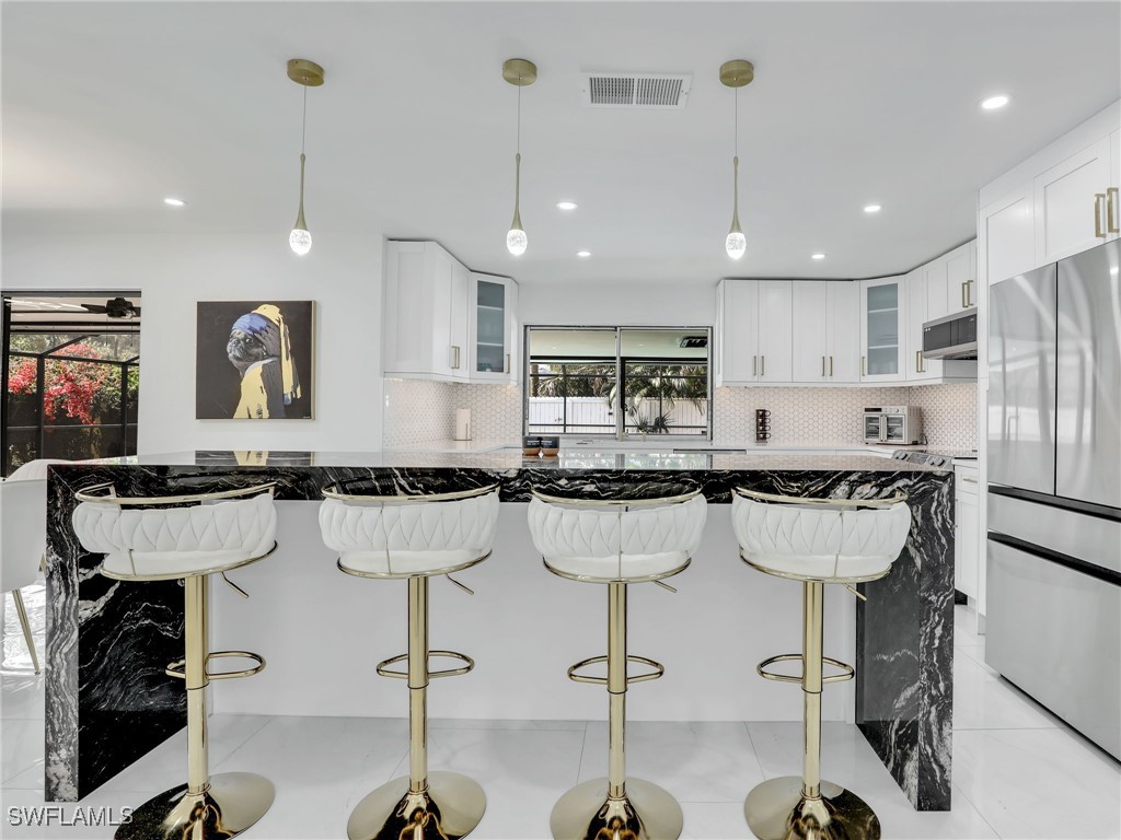 3 Bed Pool Home for Sale in Willoughby Acres, photo 11