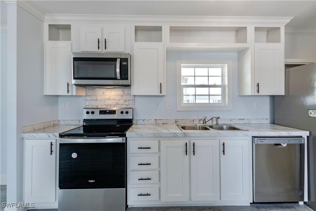 2 Bed ManufacturedHome for Sale in Pine Island Cove, photo 11