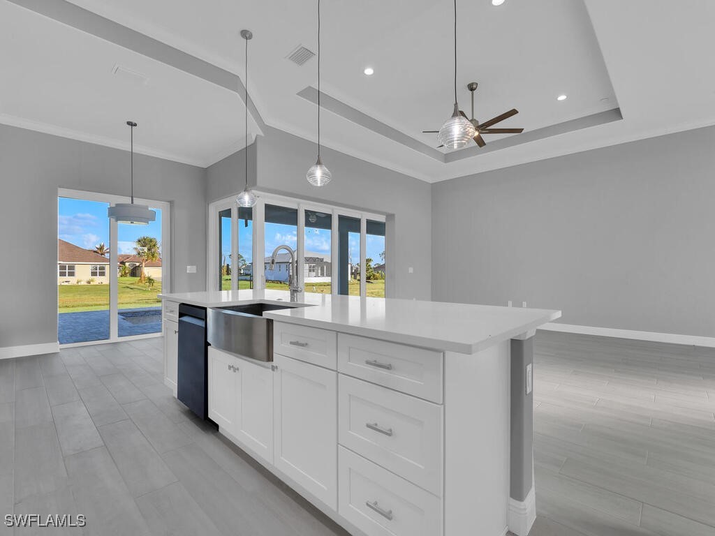 3 Bed Pool Home for Sale in Pine Valley, photo 11