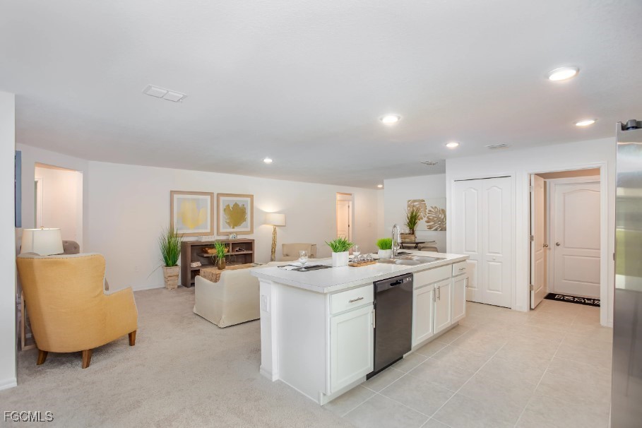 4 Bed SingleFamilyResidence for Sale in Cape Coral, photo 11
