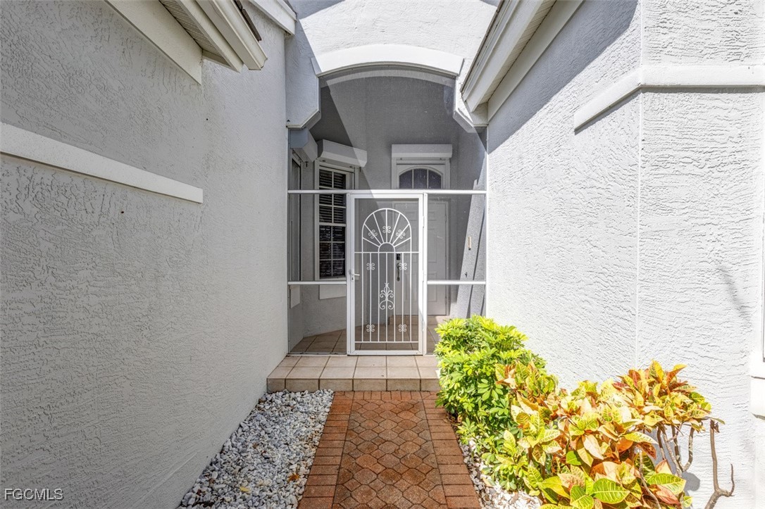 3 Bed Pool Home for Sale in Fort Myers, photo 11