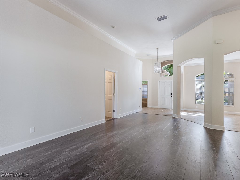 4 Bed SingleFamilyResidence for Sale in Estero, photo 11