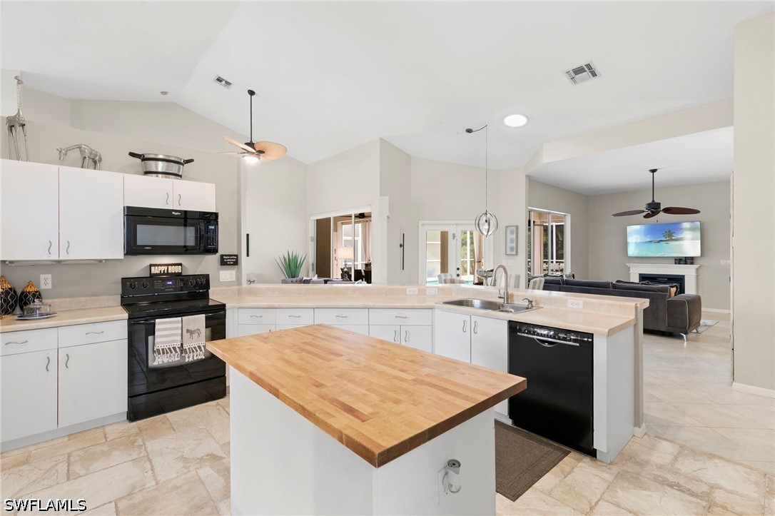 4 Bed Pool Home for Sale in Berkshire Lakes, photo 11