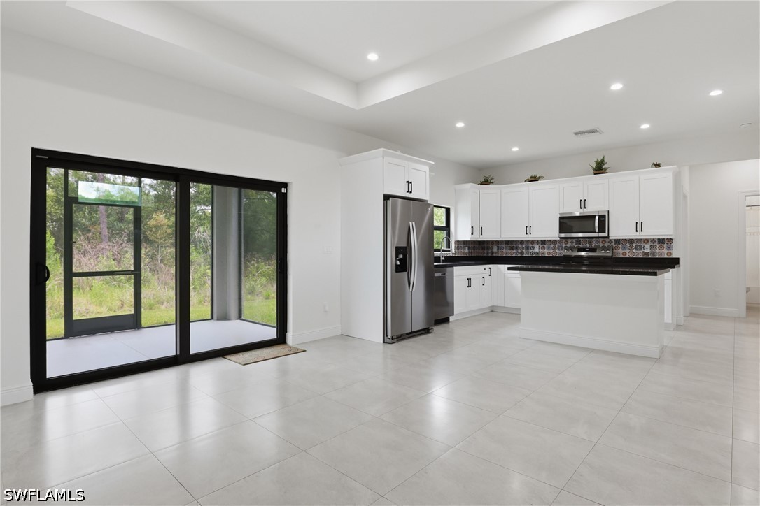 3 Bed SingleFamilyResidence for Sale in Naples, photo 11